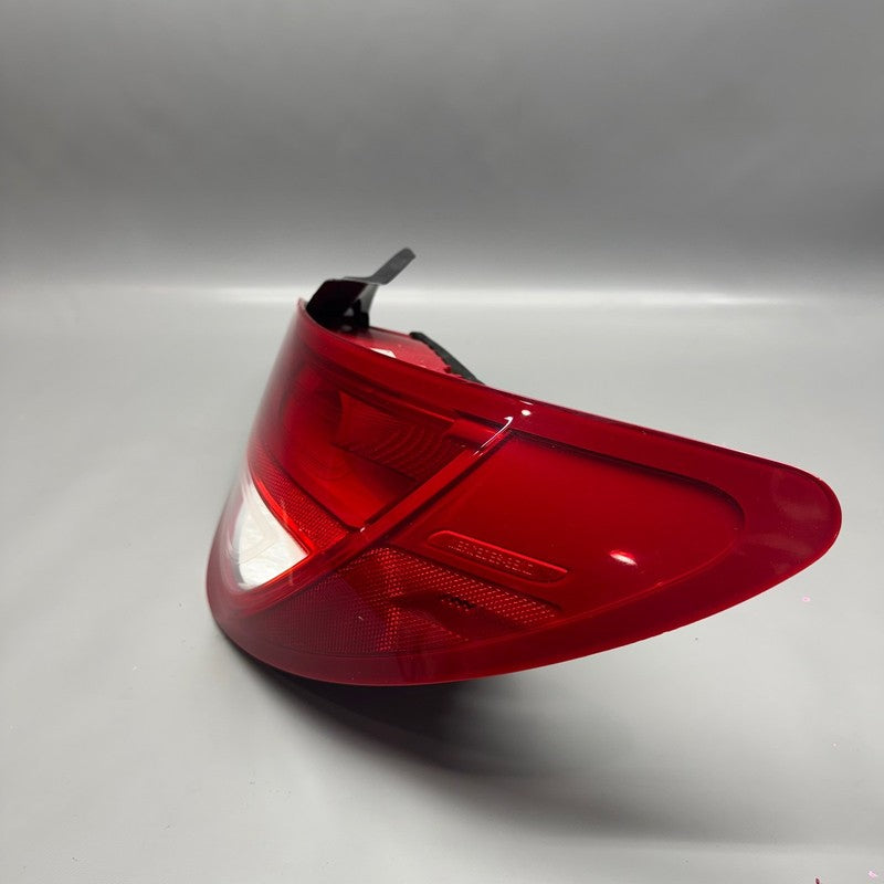MERCEDES BENZ CL250 TAIL LIGHT RIGHT PASSENGER 2014 2015 2016 2017 OEM