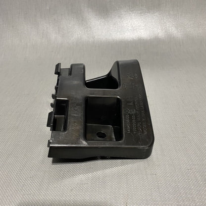 1494038-00-B TESLA MODEL Y TAIL LAMP BRACKET LEFT 1494038-00-B 2020 2021 2022 2023 OEM