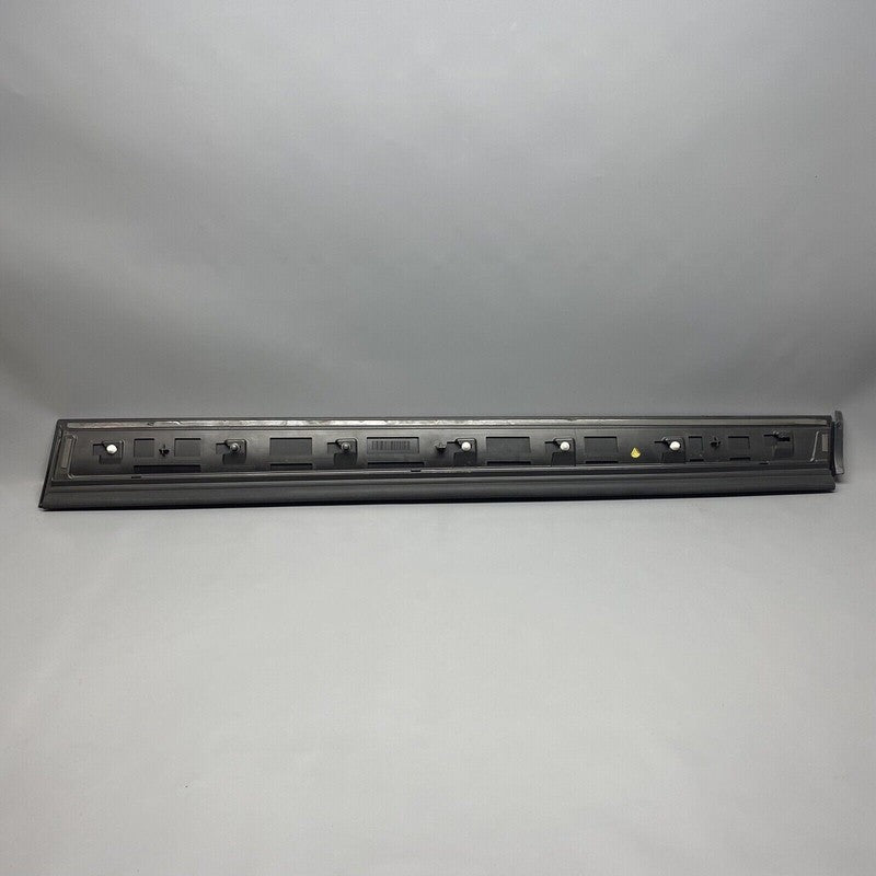 9Y0837095C PORSCHE CAYENNE DOOR MOLDING LEFT LOWER FRONT 2019 2020 2021 OEM 9Y0837096