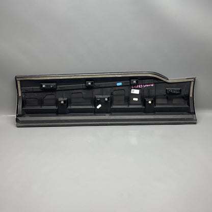 4M0853060G AUDI Q7 DOOR MOLDING RIGHT REAR 4M0853060G 2017 2018 2019 OEM