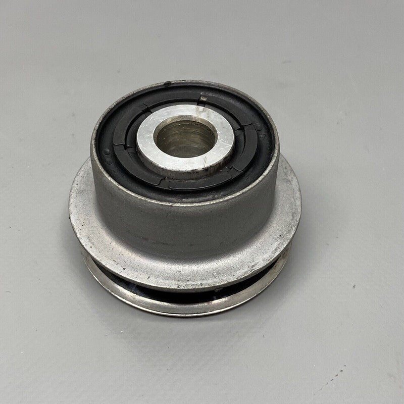 000213582 MASERATI GRANTURISMO CONTROL ARM BUSHING UPPER 2012 2013 14 2015 OEM 000213582