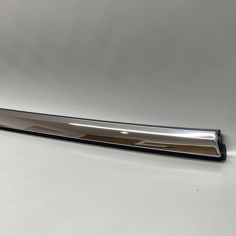 1038394-00-A TESLA MODEL S DOOR WINDOW MOLDING RIGHT REAR 2012-2020 OEM 1038394-00-A