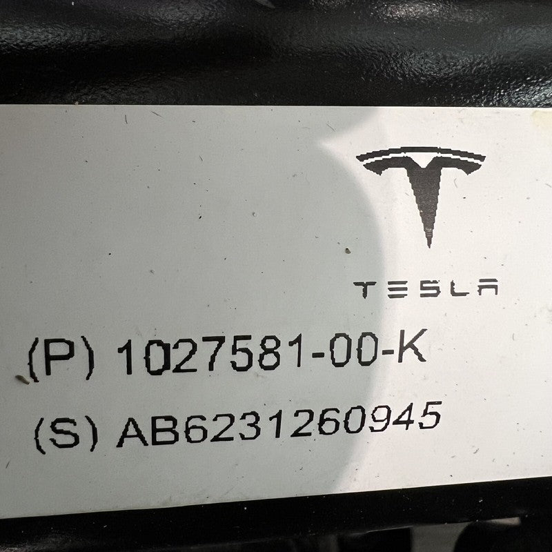 1027581-00-H TESLA MODEL X TOW HITCH REAR 2022 2023 2024 OEM 1027581-00-H