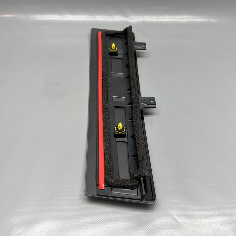 1041357-00-C TESLA MODEL X PILLAR EXTERIOR GLASS LEFT 2016 2017 2018 19 2020 OEM 1041357-00-C