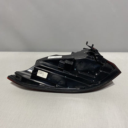 7P5945208D PORSCHE CAYENNE TAIL LIGHT RIGHT SIDE 7P5945208D LED OEM 2015 2016 2017 