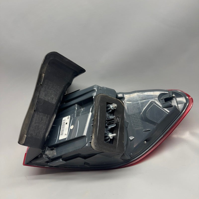 BMW X6 X6M TAIL LIGHT LEFT DRIVER 2015 2016 2017 2018 2019 OEM 7314861