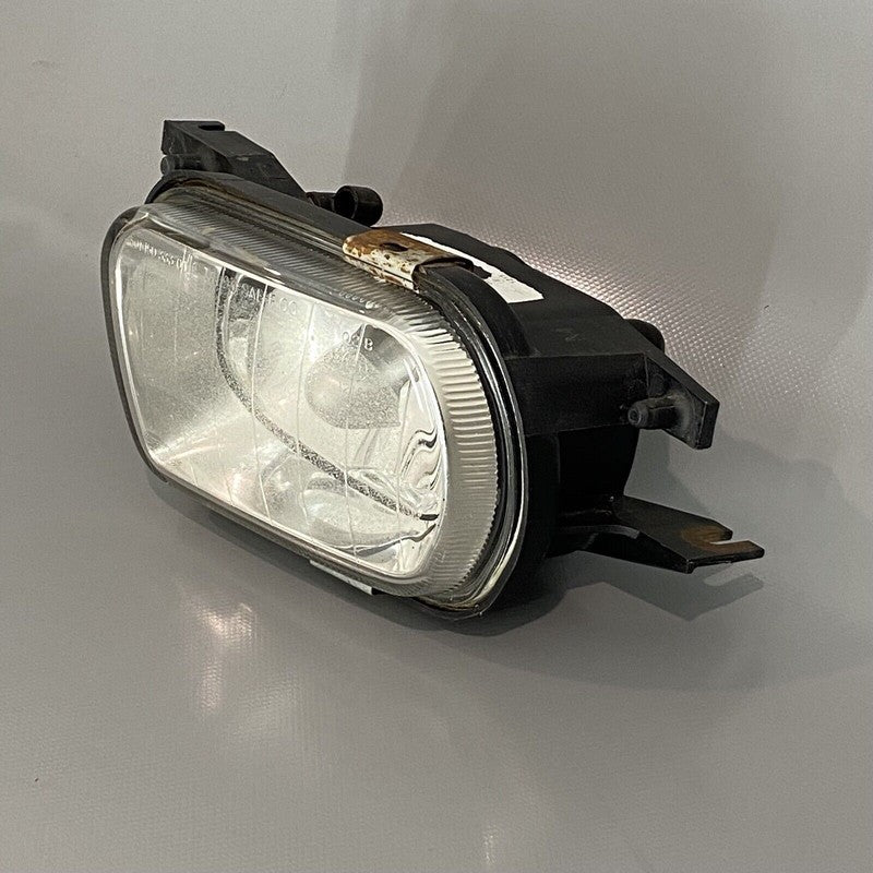 2038201156 MERCEDES BENZ CLK350 FOG LIGHT LEFT DRIVER 2038201156 2003 2004 2005 2006 OEM