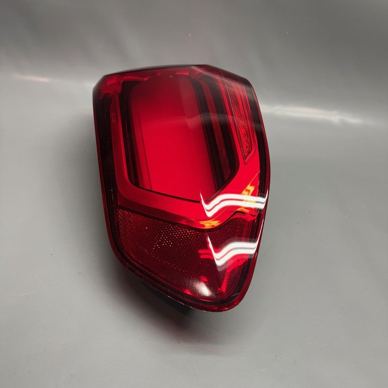 BMW X7 TAIL LIGHT LEFT DRIVER 2019 2020 2021 2022 OEM H45A164A605