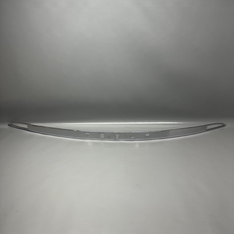 1008856-00-C TESLA MODEL S GATE CHROME LIFTGATE APPLIQUE 2012 2013 2014 2015 OEM 1008856-00-C