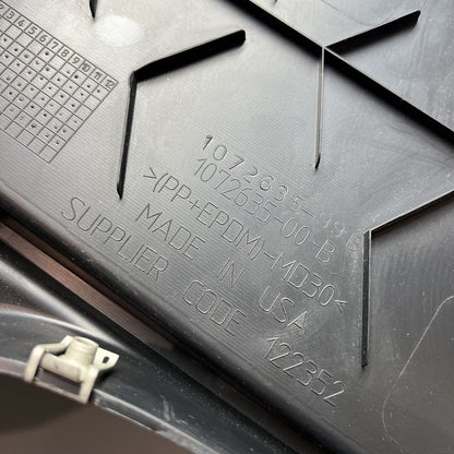 1072635-00-B TESLA MODEL X REAR BUMPER UNDERTRAY SPLASH SHILD 2016 17 18 19 2020 1072635-00-B