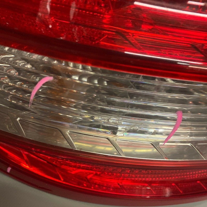 2048200164 MERCEDES BENZ C300 C350 TAIL LIGHT LEFT DRIVER SIDE 2008 2009 2010 SEDAN OEM