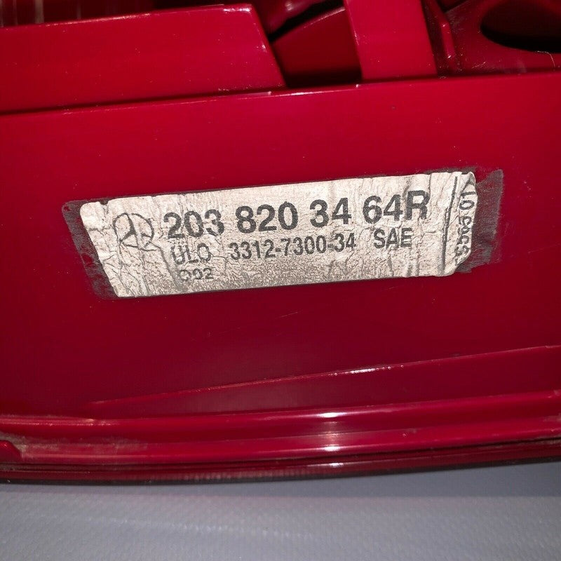 A2038203464 MERCEDES BENZ C230 C350  TAIL LIGHT RIGHT PASSENGER A2038203464 2006 2007 OEM