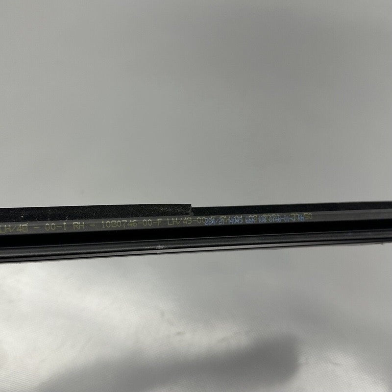 1080748-01-J TESLA MODEL 3 DOOR WINDOW MOLDING RIGHT REAR 2017 18 19 20 21 2022 1080748-01-J