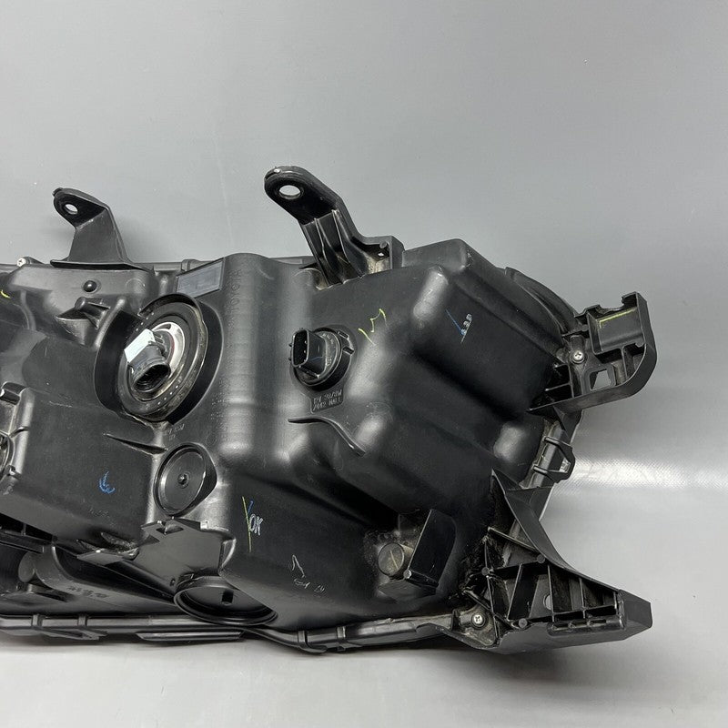TOYOTA TACOMA HEADLIGHT LEFT DRIVER 2016 2017 2018 2019 2020 2021 2022