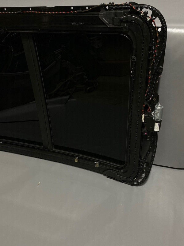 7P0877041C PORSCHE CAYENNE PANARAMIC SUNROOF SLIDING GLASS 2011 12 2013 2014 15 2016 2017