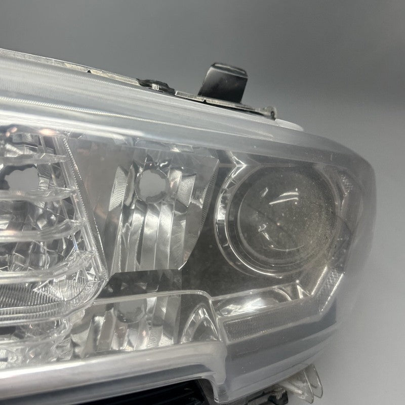 TOYOTA TACOMA HEADLIGHT LEFT DRIVER HALOGEN 2016 2017 2018 OEM