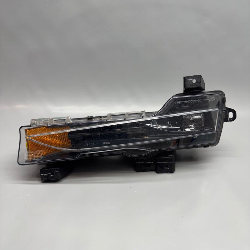 TESLA MODEL 3 FOG LIGHT LEFT DRIVER 2017 2018 2019 2020 2021 2022 3PIN