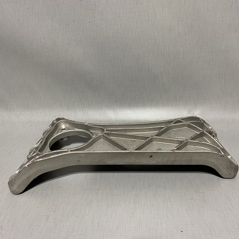 670003632 MASERATI GHIBLI QUATTROPORTE TRANSMISSION MOUNT BRACKET 2014 2015 2016 OEM