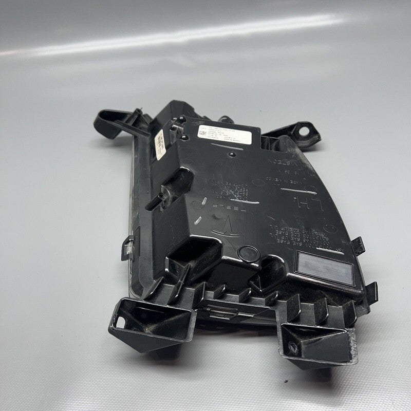 TESLA MODEL S FOG LIGHT LEFT DRIVER 2016 2017 2018 2019 2020 OEM 60059