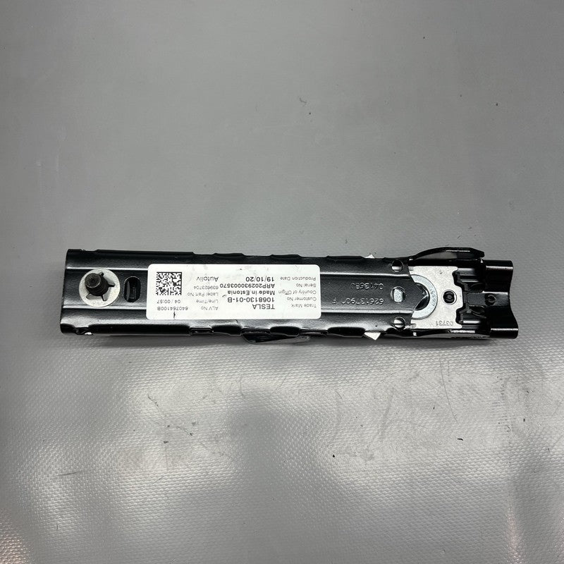 1068130-01-B TESLA MODEL 3 Y 1ST ROW SEAT BELT HEIGHT ADJUSTMENT 2017-2020 2021 2022 2023 OEM