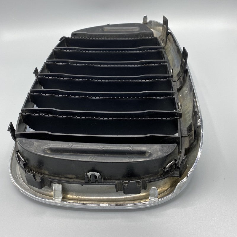 192976-10 BMW X3 GRILLE LEFT SIDE X4 G09 SPORT 192976-10 OEM 2018 2019 2020