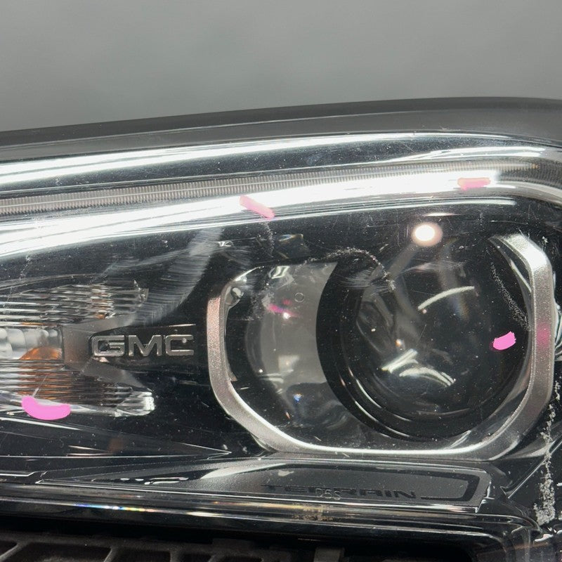 GMC TERRAIN HEADLIGHT LEFT DRIVER 2018 2019 2020 2021 XENON OEM 843556
