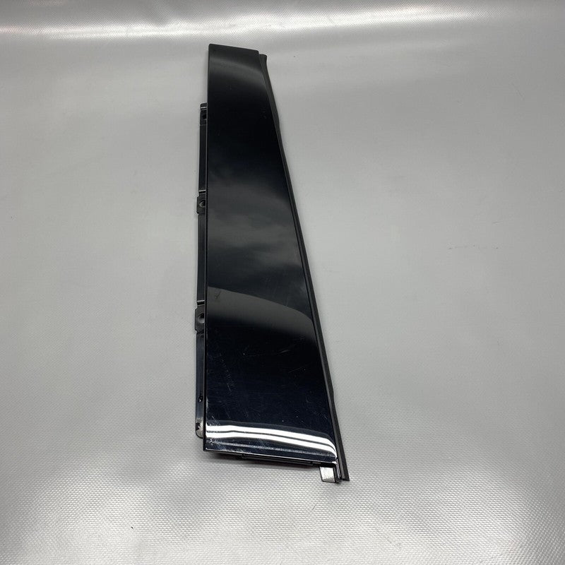 80A839902 AUDI Q5 DOOR TRIM APPLIQUE RIGHT 80A839902 2018 2019 2020 2021 OEM