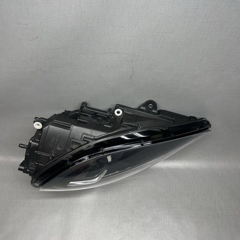 95B941010AR PORSCHE MACAN  HEADLIGHT RIGHT PASSENGER 2019 2020 2021 FULL LED OEM 95B941010AR