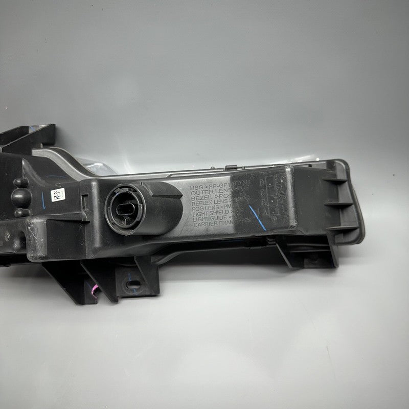 1077391-00-F TESLA MODEL 3 FOG LIGHT LEFT DRIVER 2017 18 19 20 21 22 2023 3 PIN 1077391-00-F