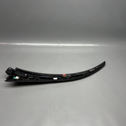 670111580 MASERATI LEVANTE TAILGATE BACKDOOR SPOILER RIGHT 2017 18 19 2020 OEM 670111580