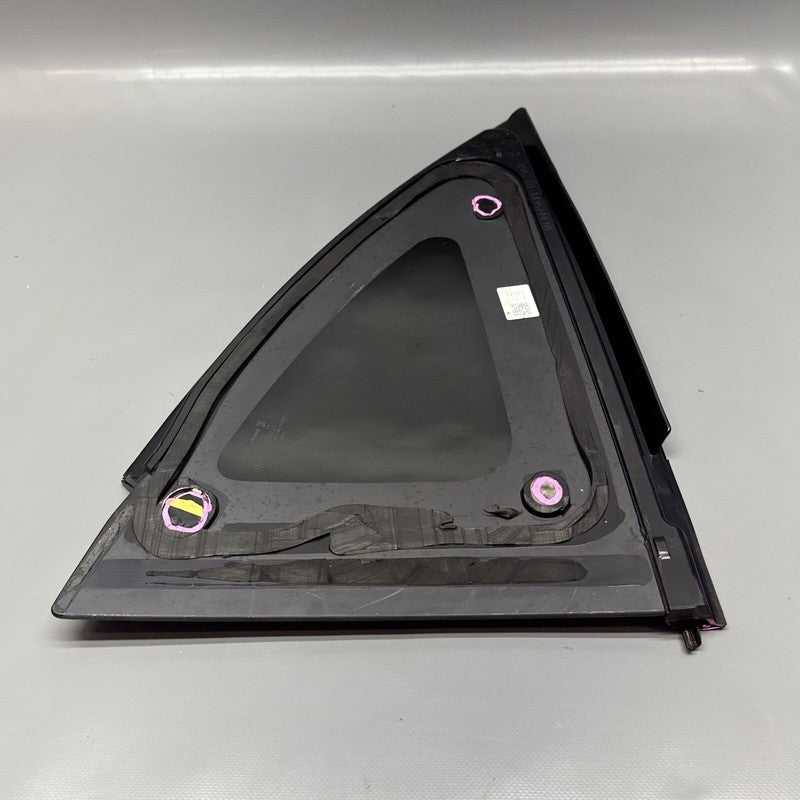 1495740-00-E TESLA MODEL Y QUARTER GLASS LEFT REAR 2020 2021 2022 2023 OEM 1495740-00-E