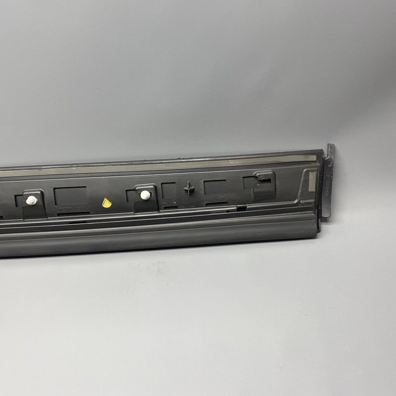 9Y0837095C PORSCHE CAYENNE DOOR MOLDING LEFT LOWER FRONT 2019 2020 2021 OEM 9Y0837096