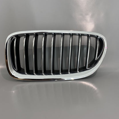 7412323 BMW 528 GRILLE UPPER LEFT 2014 2015 2016 7412323 535 OEM
