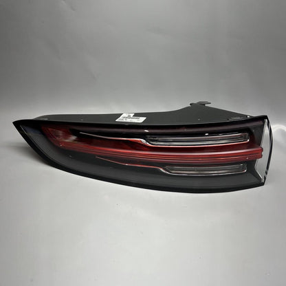9Y0945095J PORSCHE CAYENNE TAIL LIGHT LEFT DRIVER 2019 20 21 22 2023 LED OEM 9Y0945095J