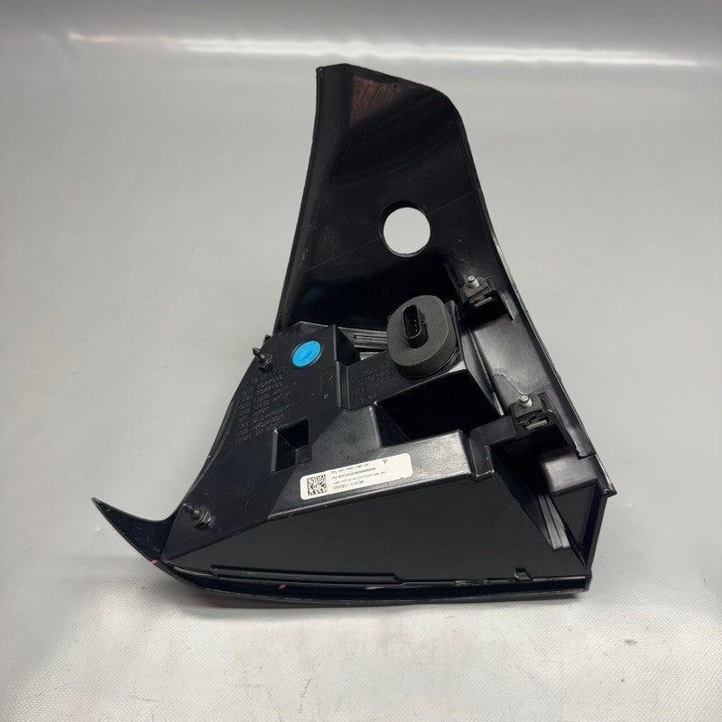 TESLA MODEL 3 TAIL LIGHT RIGHT PASSENGER 2017 2018 2019 2020 2021 LED 