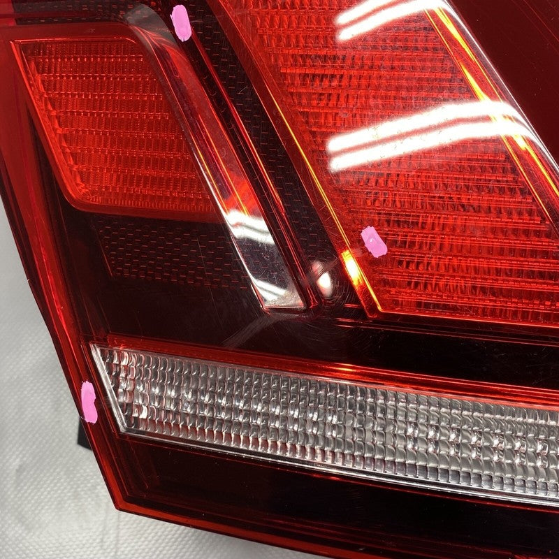 VOLKSWAGEN TIGUAN TAIL LIGHT RIGHT PASSENGER 2018 2019 2020 5NN945096A
