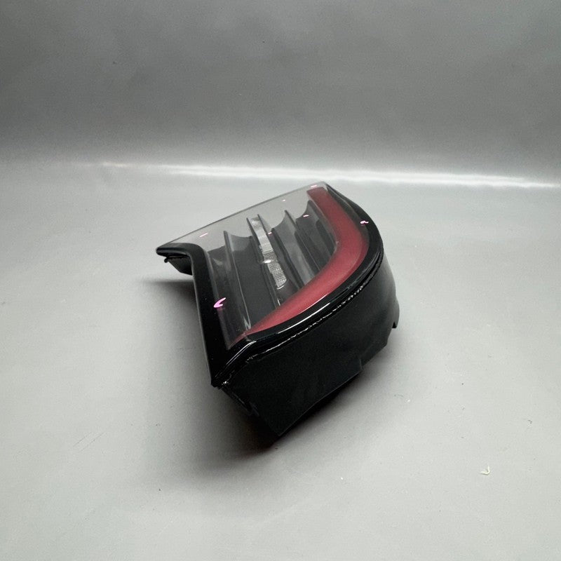 TESLA MODEL 3 Y TAIL LIGHT INNER LEFT DRIVER 2018 2019 2020 2021 2022 