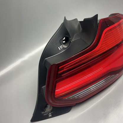 7420994 BMW M2 230 TAIL LIGHT RIGHT PASSENGER 2018 2019 2020 2021 OEM 7420994