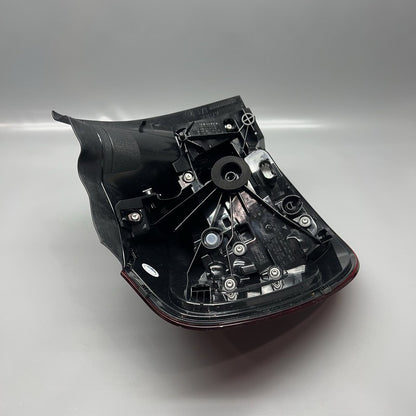 A1569068600 MERCEDES BENZ GLA250 TAIL LIGHT RIGHT PASSENGER 2018 2019 2020 OEM A1569068600