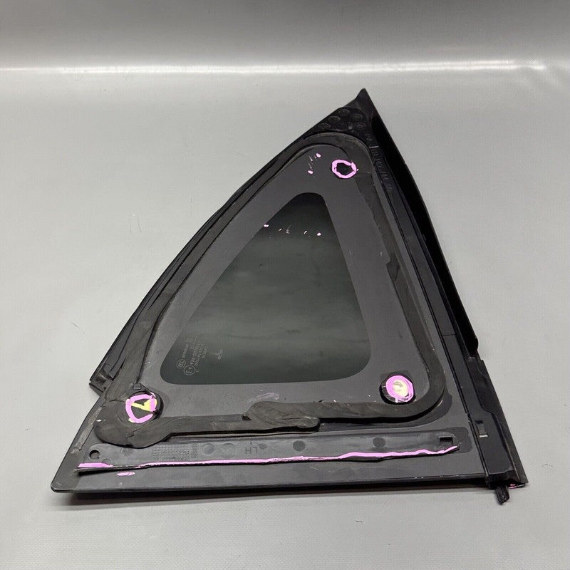 1495744-00 TESLA MODEL Y QUARTER GLASS LEFT DRIVER 2020 2021 2022 2023 OEM 1495744-00