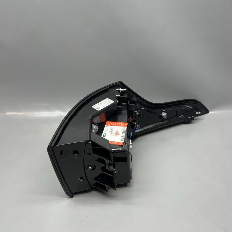 LR060321 RANGE ROVER SPORT HSE TAIL LIGHT RIGHT PASSENGER 2014 2015 2016 2017 OEM LR06032