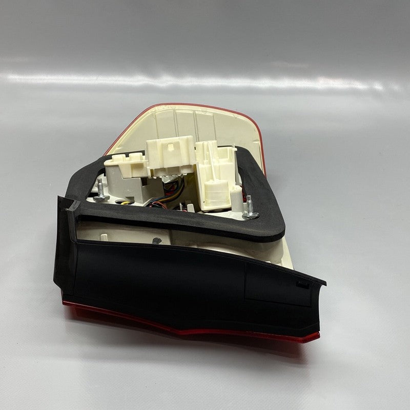 7154157 BMW 328 TAIL LIGHT LEFT DRIVER 7154157 2009 2010 2011 SEDAN LED OEM