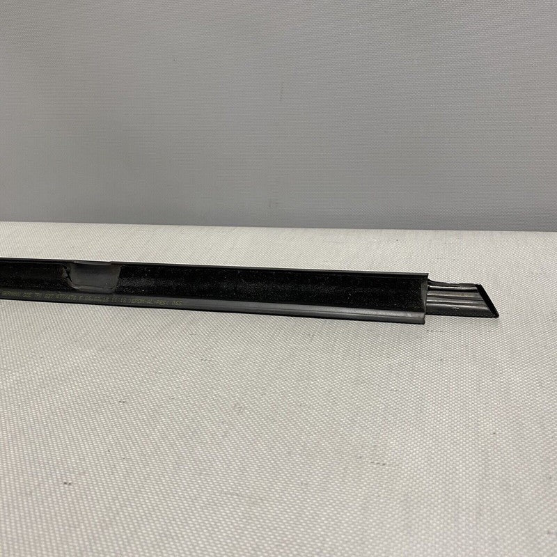 7P5837475H PORSCHE CAYENNE 958 DOOR WINDOW BELT MOLDING LEFT OEM 2011 12 13 14 15 16 2017