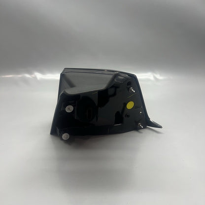1502086-00-D TESLA MODEL Y  TAIL LIGHT LEFT DRIVER 2020 2021 2022 2023 LED 4 PIN 1502086-00-D