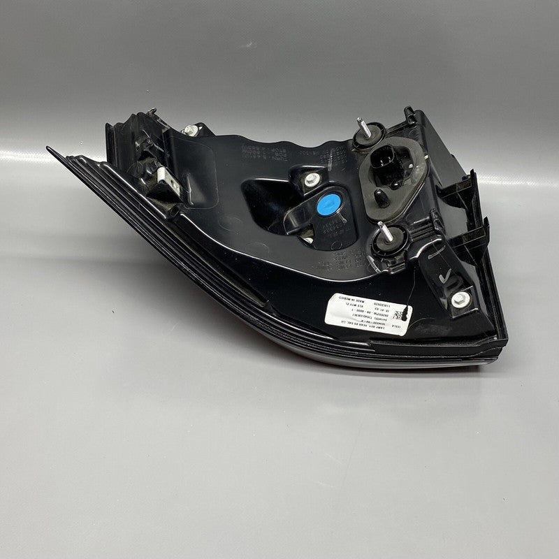 TESLA MODEL X TAIL LIGHT LEFT DRIVER 1034333-00-B 2016 2017 2018 2019 