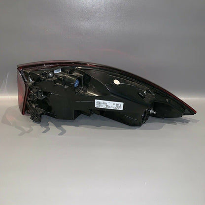 7P5945207R PORSCHE CAYENNE TAIL LIGHT LEFT DRIVER SIDE 2015 2016 2017 LED OEM