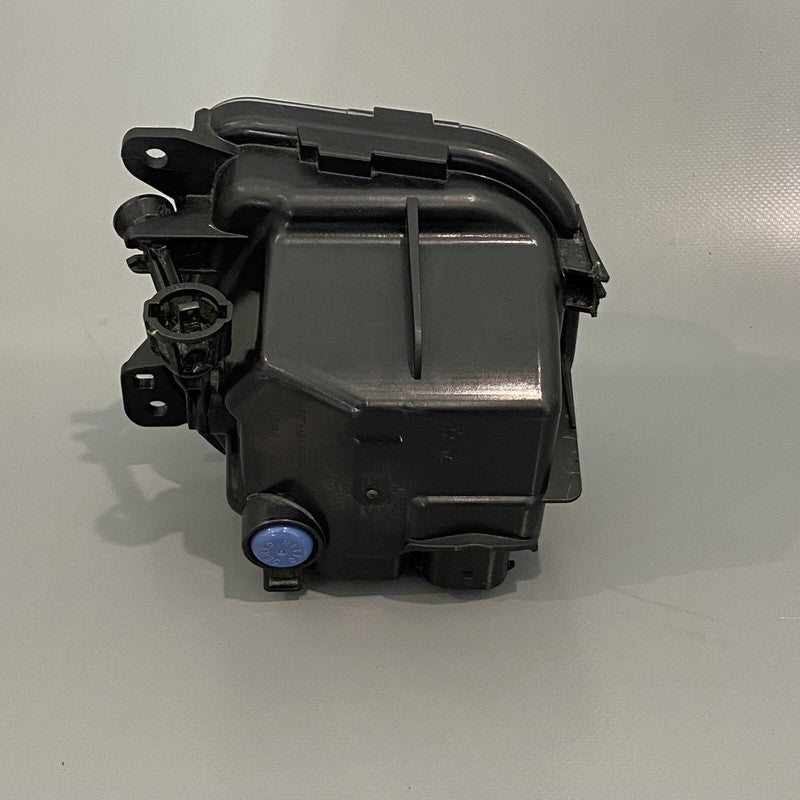 6317-7311294 BMW 528 FOG LIGHT RIGHT PASSENGER 2014 2015 2016 6317-7311294 OEM