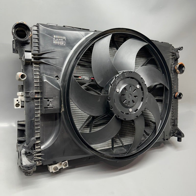 MERCEDES BENZ C250 COOLING RADIATOR FAN 2012 2013 2014 OEM A2049066802