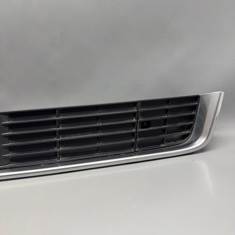 CADILAC ESCALADE LOWER GRILLE 2015 2016 2017 2018 2019 2020 OEM  23181