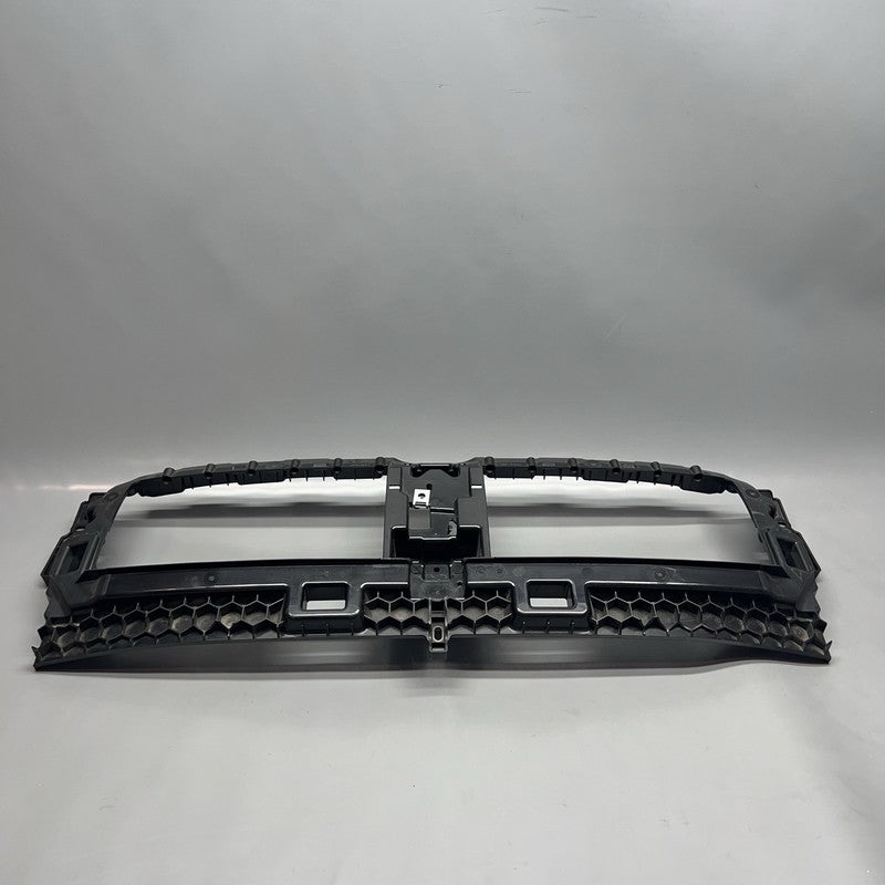 9498817 BMW I4 FRONT AIR SHUTTER FRAME 2022 2023 2024 OEM 9498817